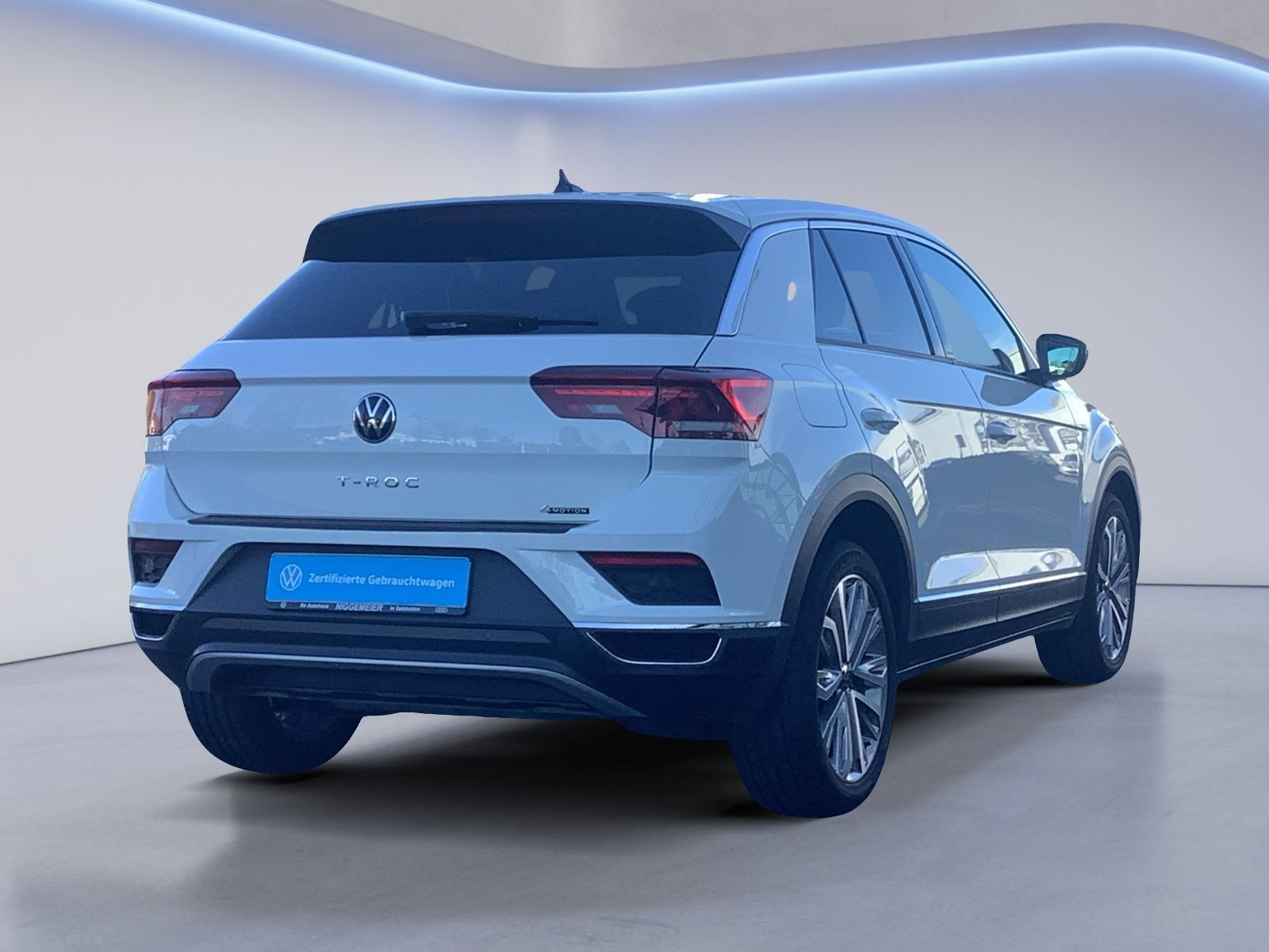 Volkswagen T-Roc 2.0TSI 4M DSG SPORT - Samsaru's Car Outlet