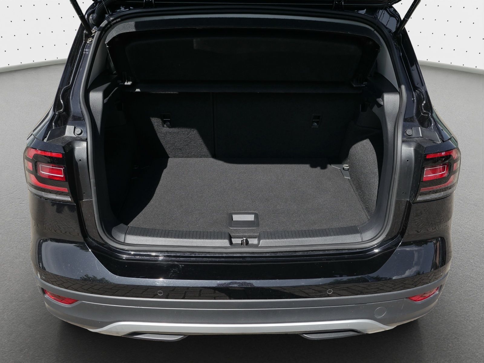 Volkswagen T-Cross Life Move 1.0 TSI - Samsaru's Car Outlet