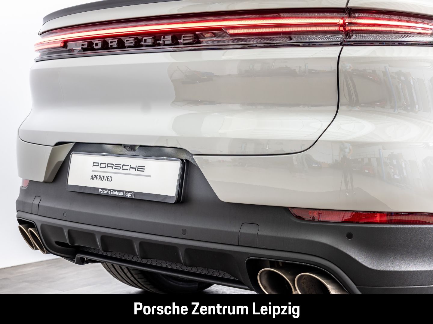 Porsche Cayenne S Coupe HD Massage PDCC InnoDrive HeadUp