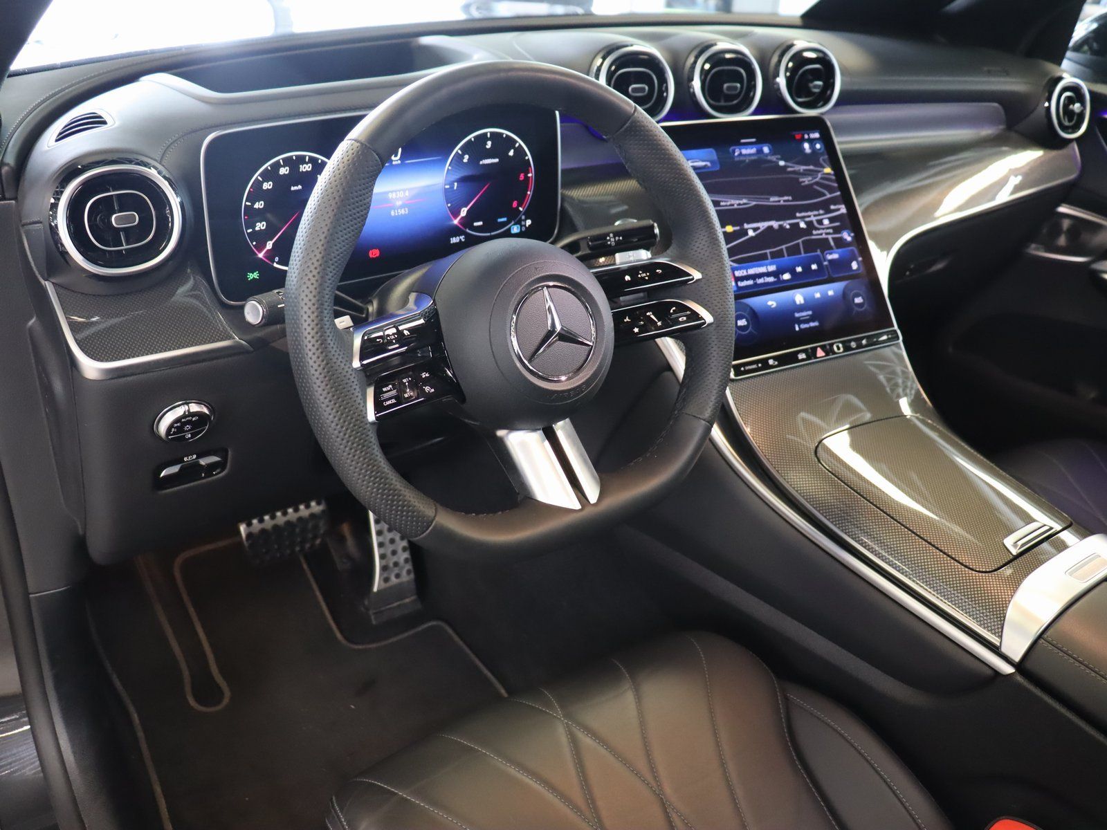 Mercedes-Benz GLC 300d 4M AMG PremiumPlus/AHK/Fahrassi/HAL/HUD