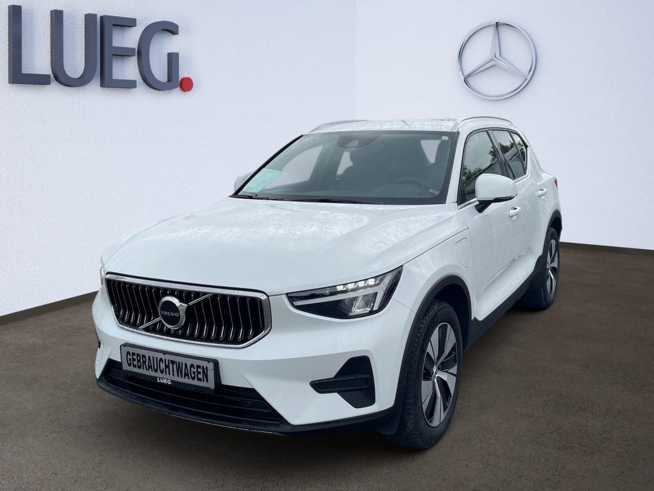 Volvo XC 40 T4 2WD Plus Bright Plug-In NAVI+LED+AHK+