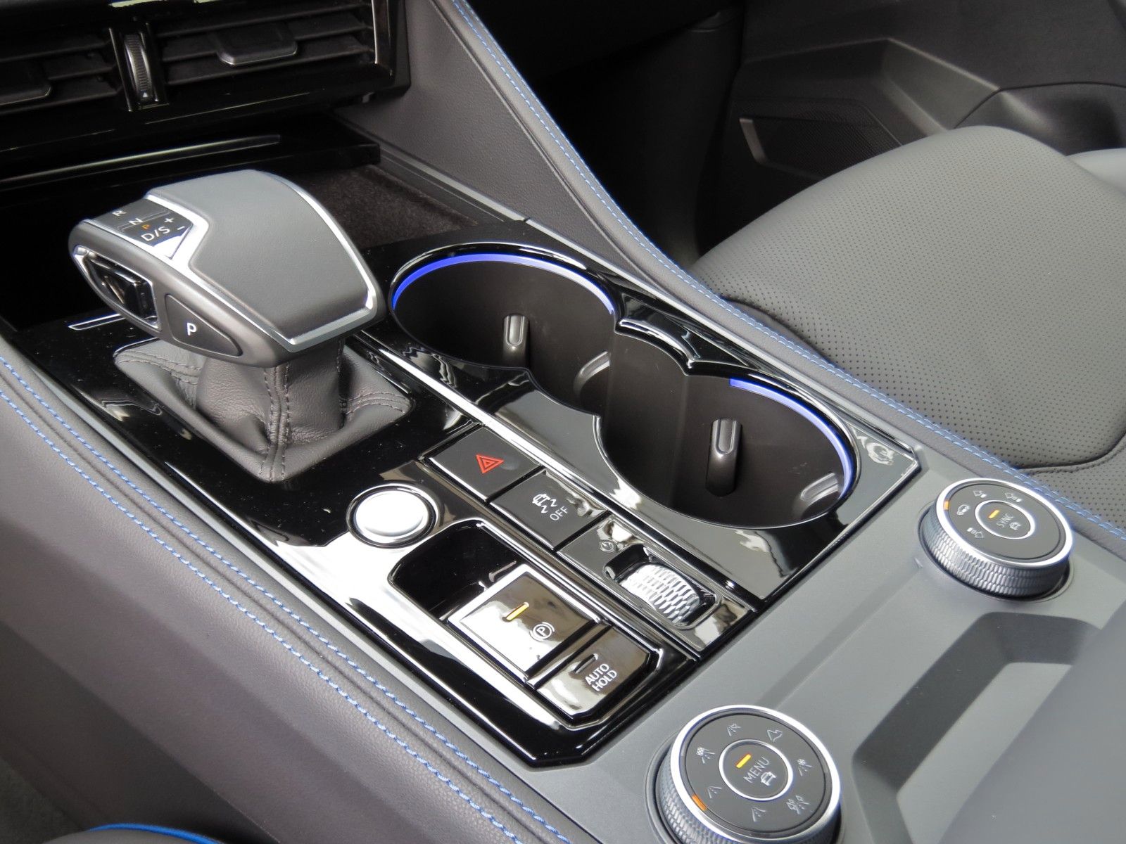 Volkswagen Touareg R 3.0 TSI eHybrid 340 kW 4M *AHK* u.v.m.