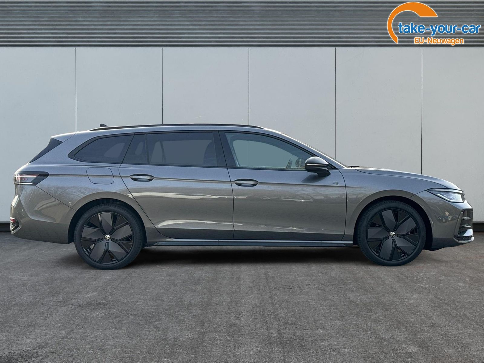 Volkswagen Passat Variant R-Line AHK+PANO+NAVI+Head-UP+M...