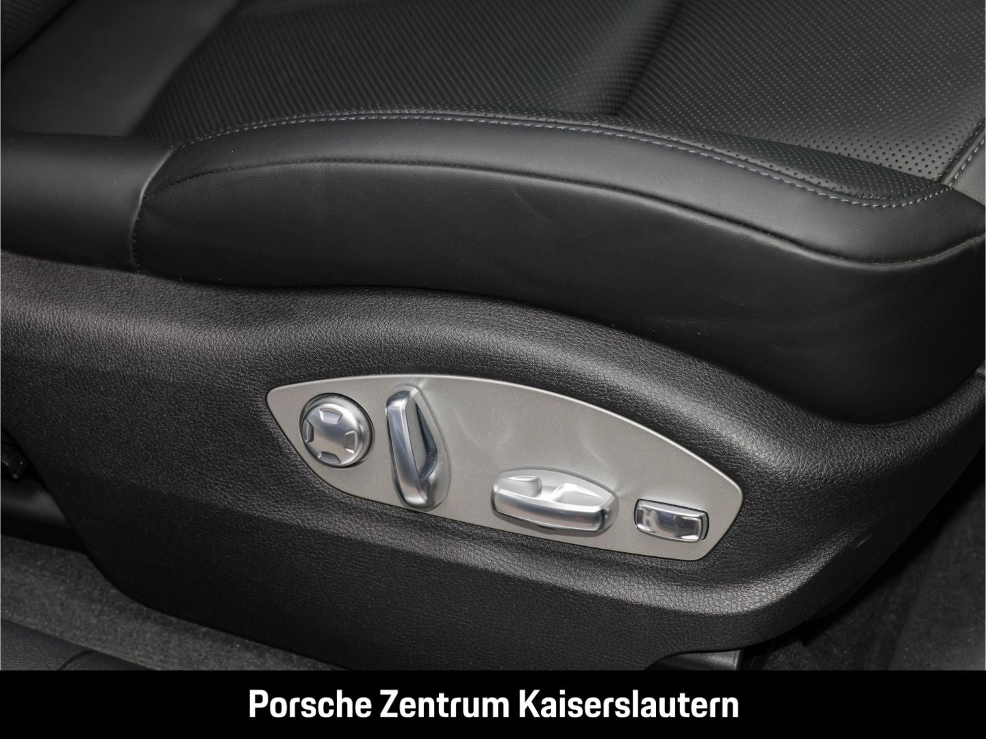 Porsche Macan S Luftfederung Panoramadach Surround-View