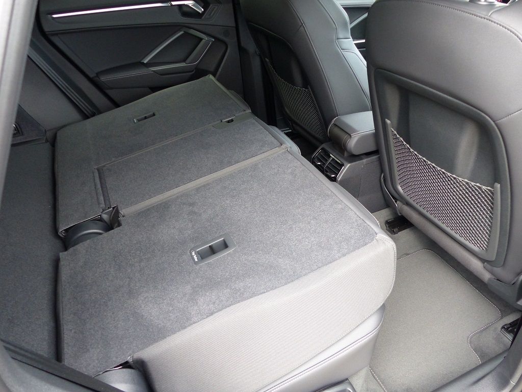 Audi Q3 40 TFSI quattro S line - Samsaru's Car Outlet