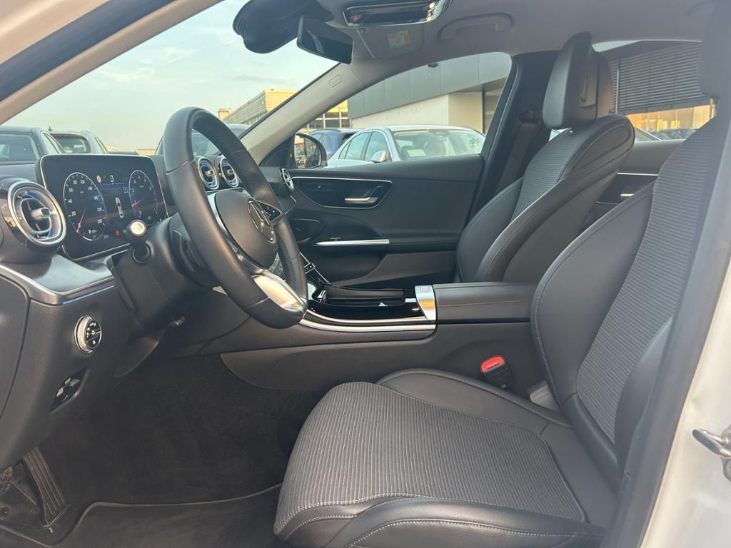 Mercedes-Benz C 200 4M - Samsaru's Car Outlet