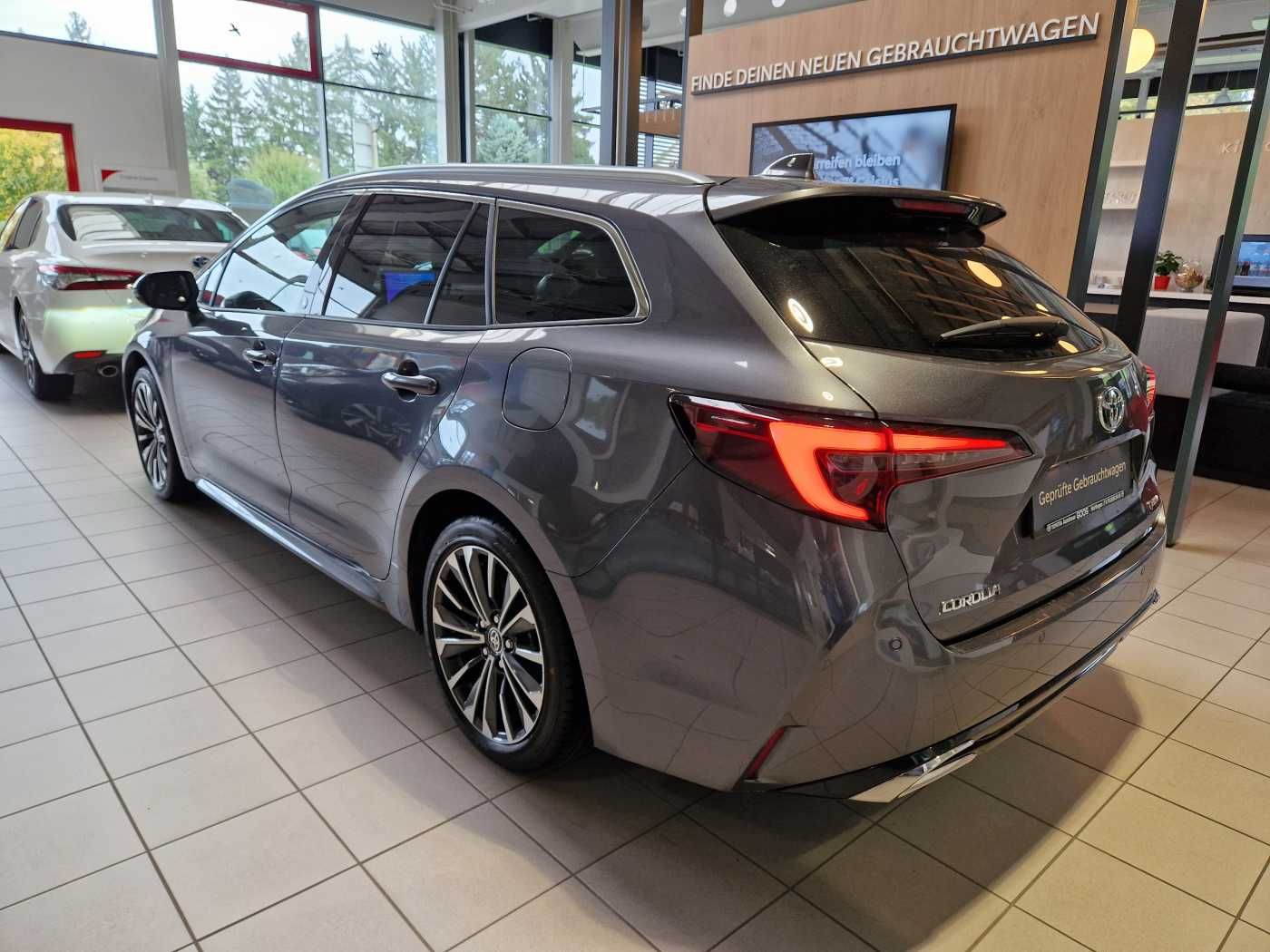 Toyota Corolla Touring Sports Hybrid 2.0 Team D/AHK