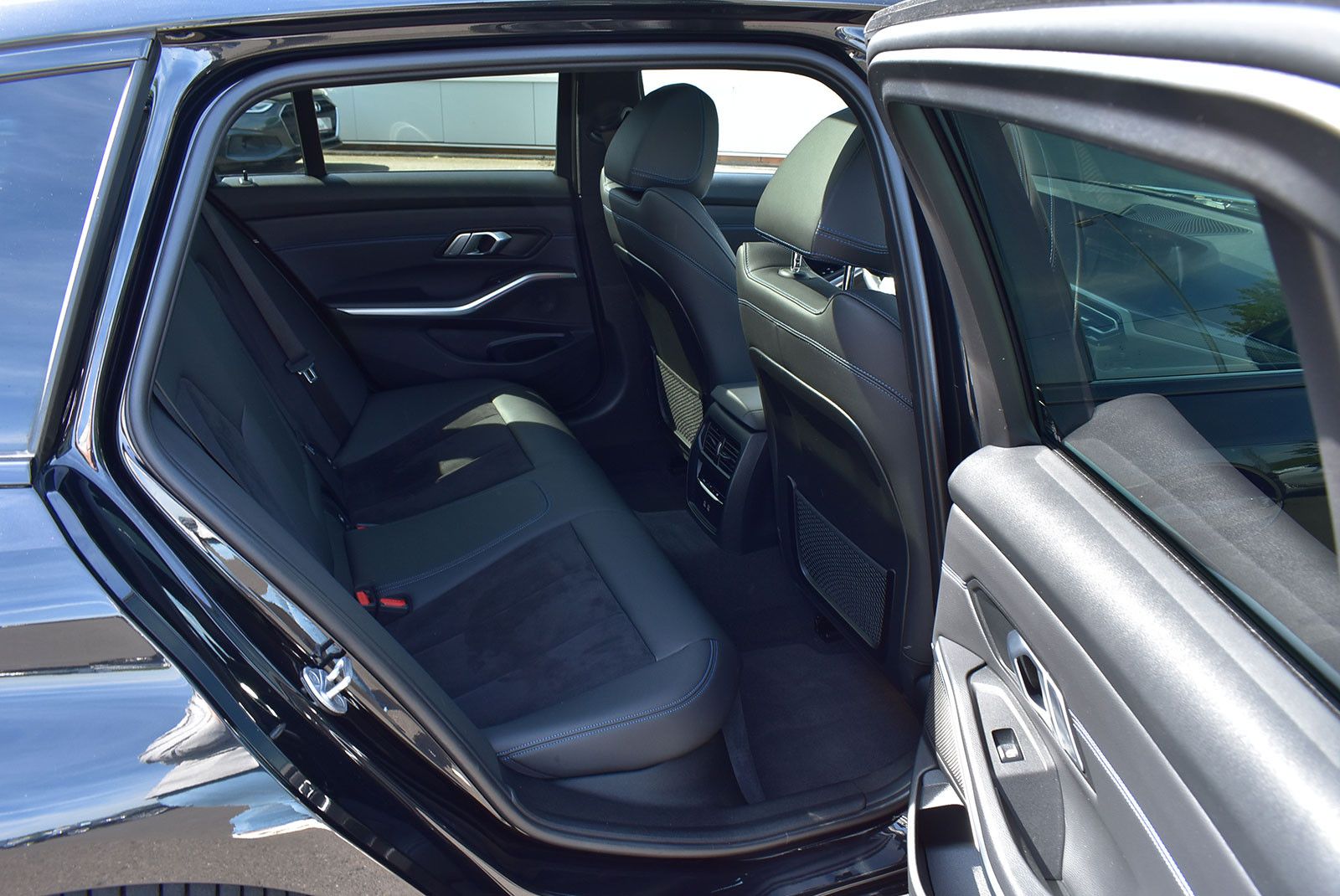 BMW 320d xDrive M Sport - Samsaru's Car Outlet