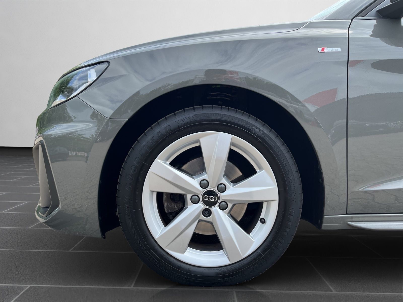 Audi A1 Sportback S line 30 TFSI S-TRONIC - Samsaru's Car Outlet