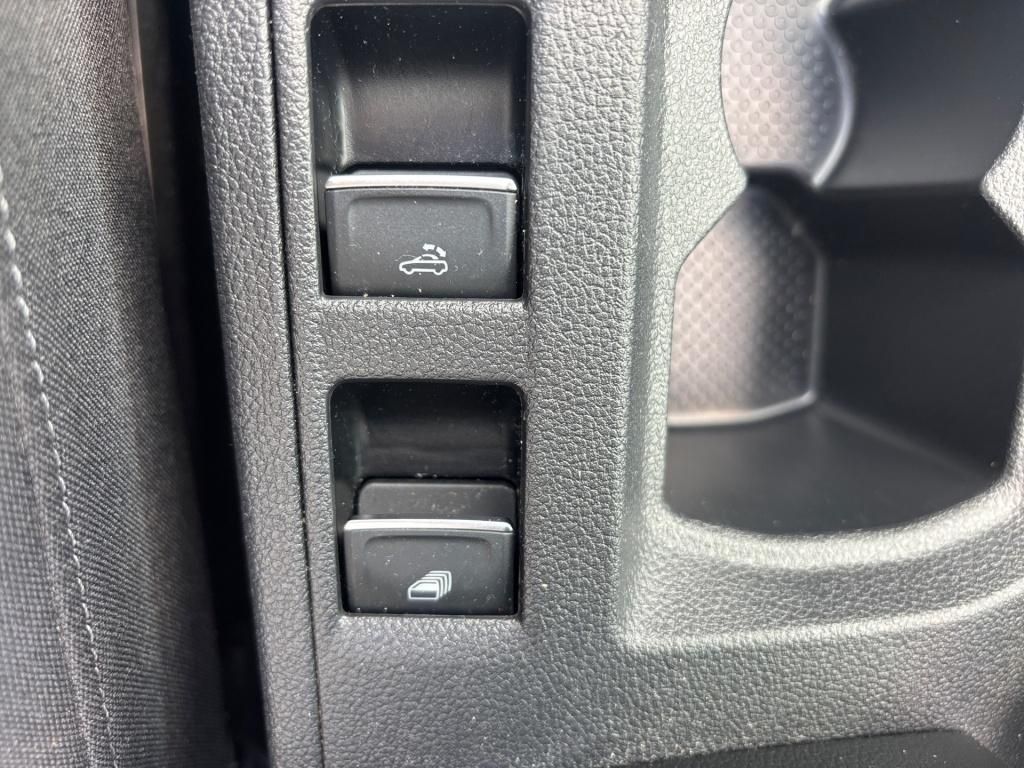 Volkswagen T-Roc 1.5 TSI Style - Samsaru's Car Outlet