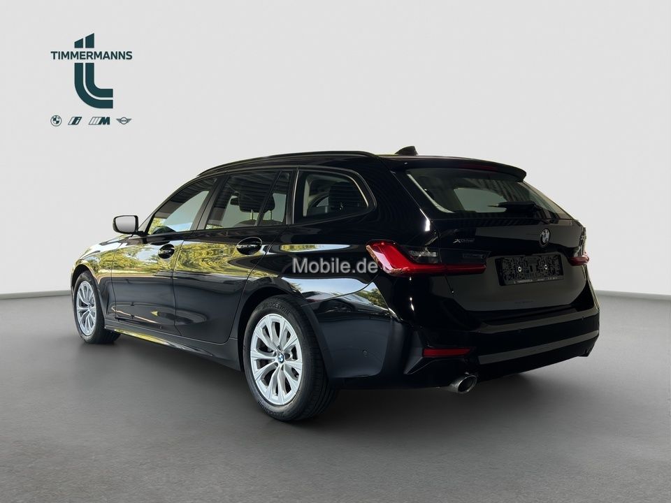 BMW 330d xDrive Touring Advantage - Samsaru's Car Outlet