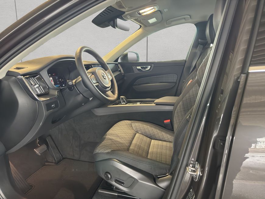 Volvo XC60 B5 B AWD Core