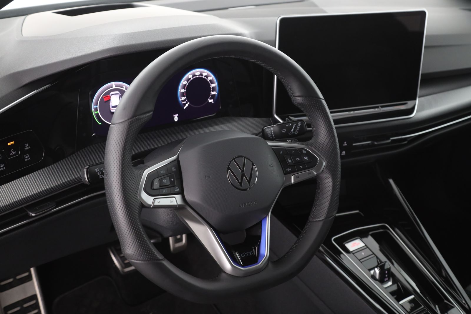 Volkswagen Golf VIII GTE 1.5 TSI DSG eHybrid | NAVI | LED |