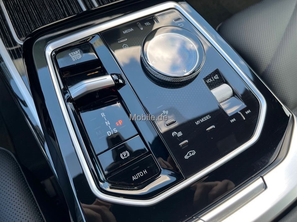 BMW 740d xDrive M Sport Pano Sthzg. Autobahnas. HUD