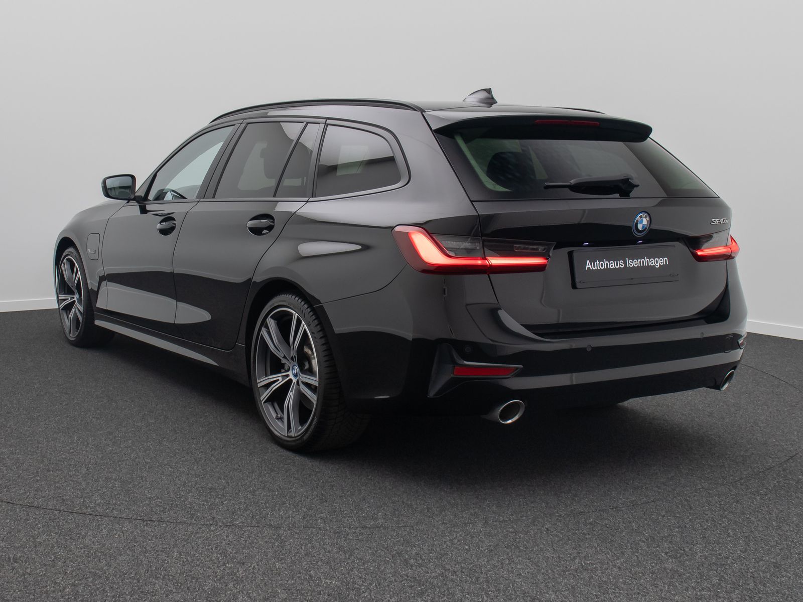 BMW 320e - Samsaru's Car Outlet