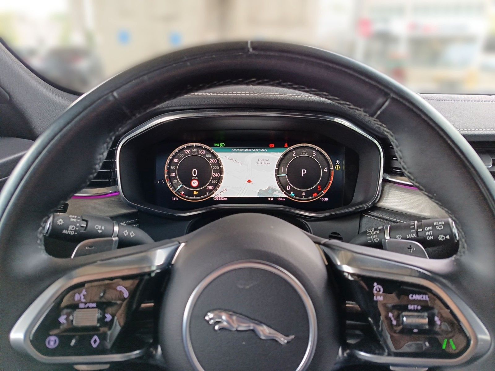 Jaguar F-Pace D200 R-DYNAMIC SE AWD