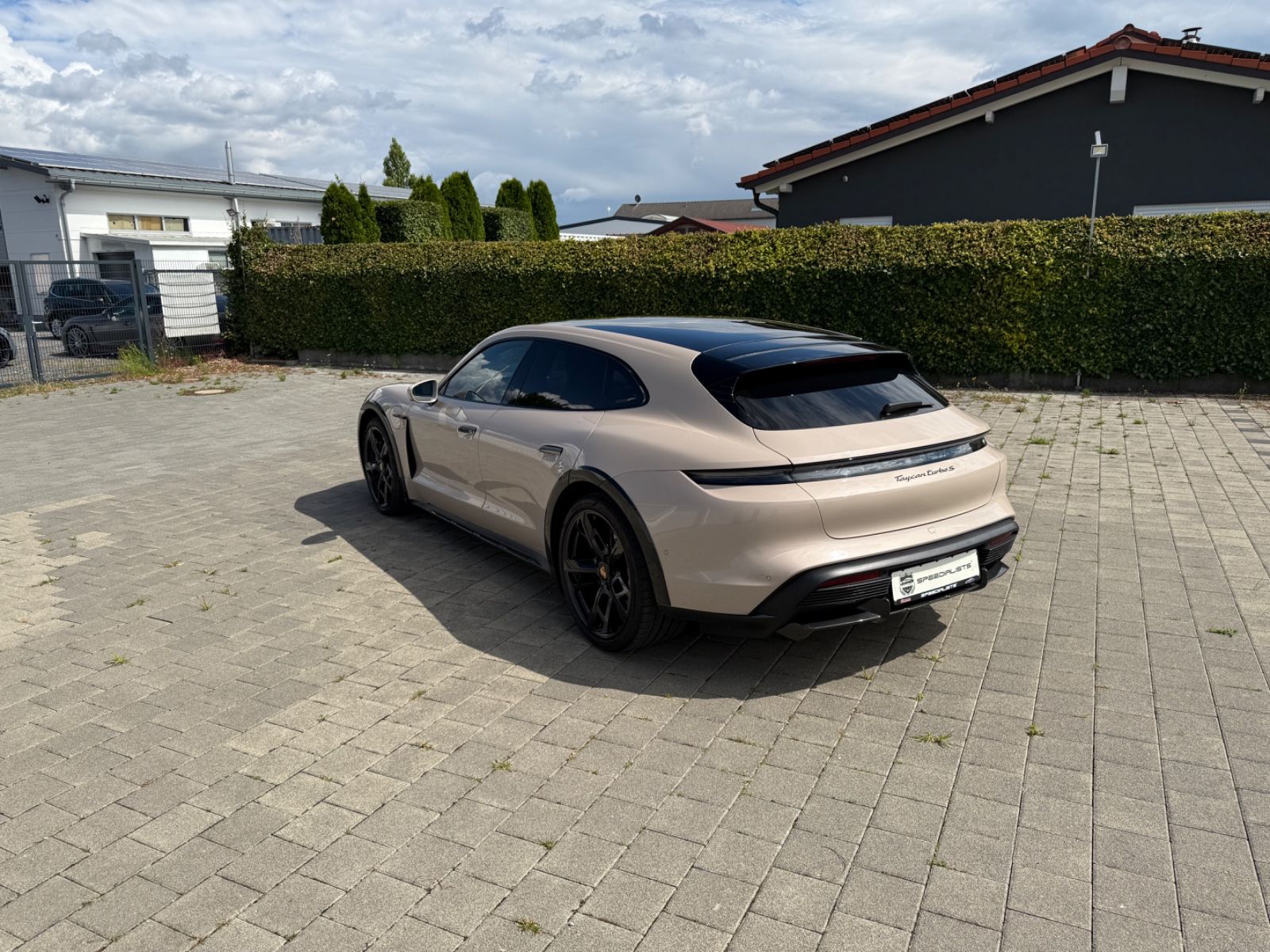 Porsche Taycan Cross Turismo Turbo S Exclusiv Manufaktur