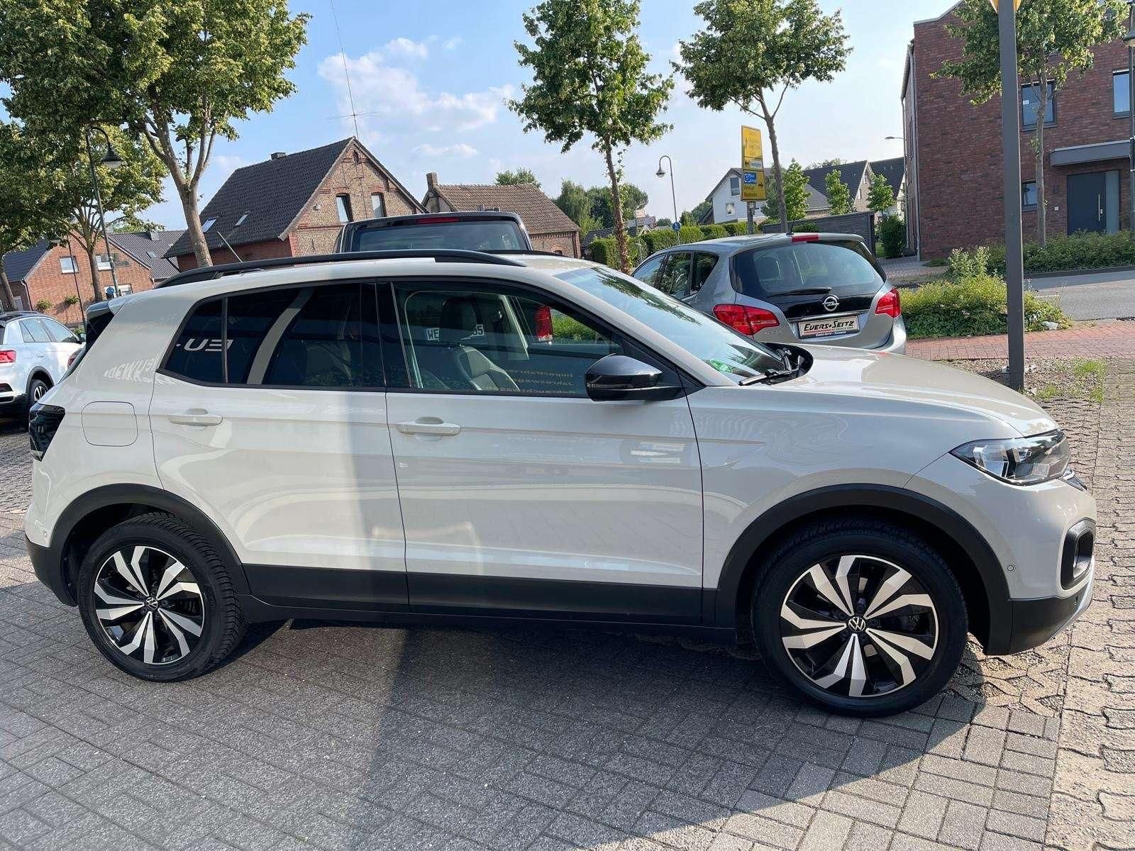 Volkswagen T-Cross Life - Samsaru's Car Outlet