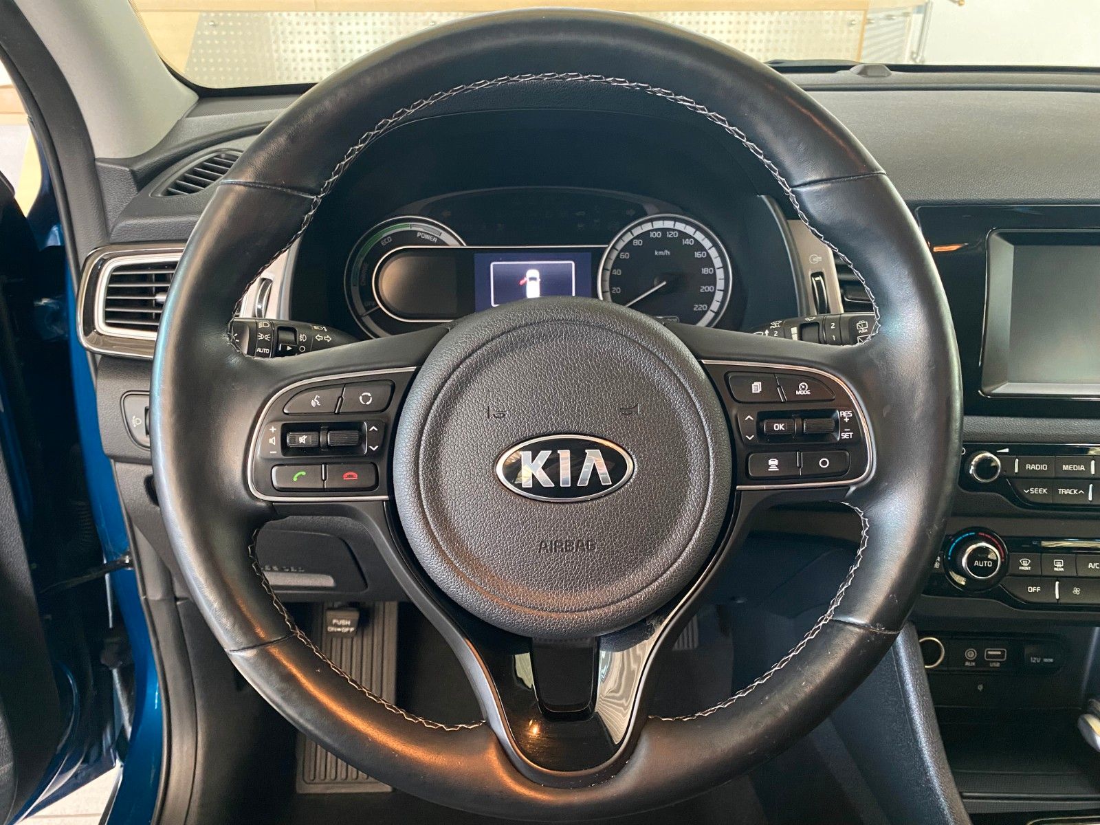 Kia Niro Vision - Samsaru's Car Outlet