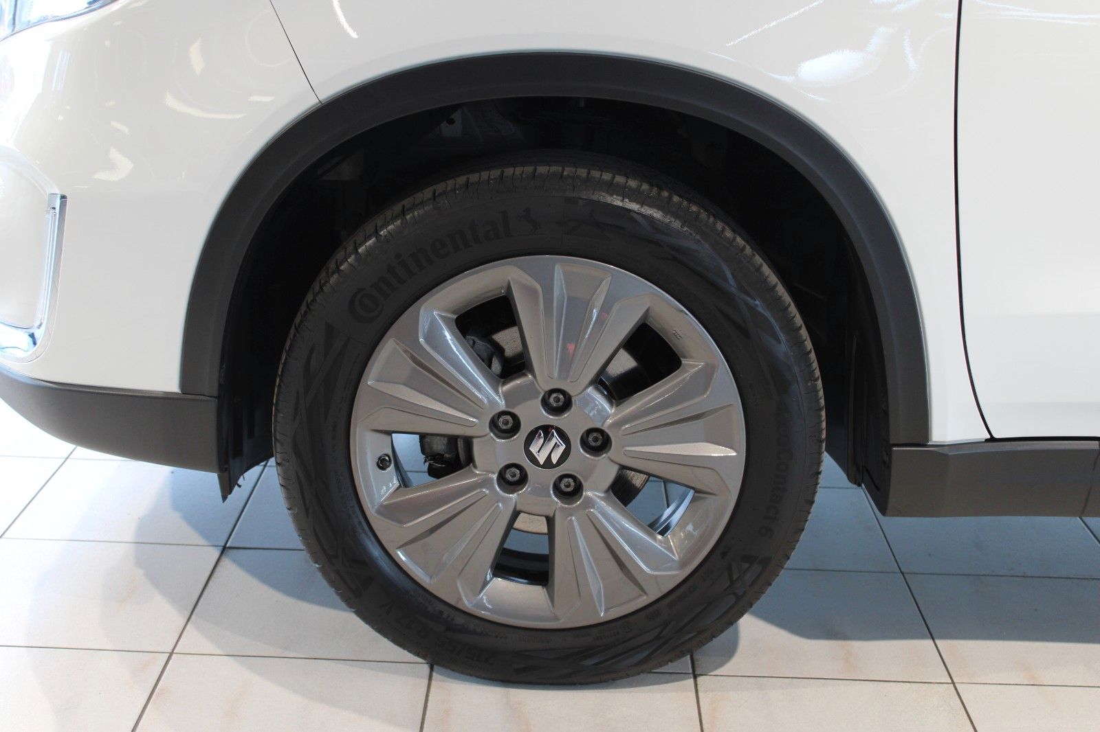 Suzuki Vitara 1.5 Hybrid Comfort - Samsaru's Car Outlet
