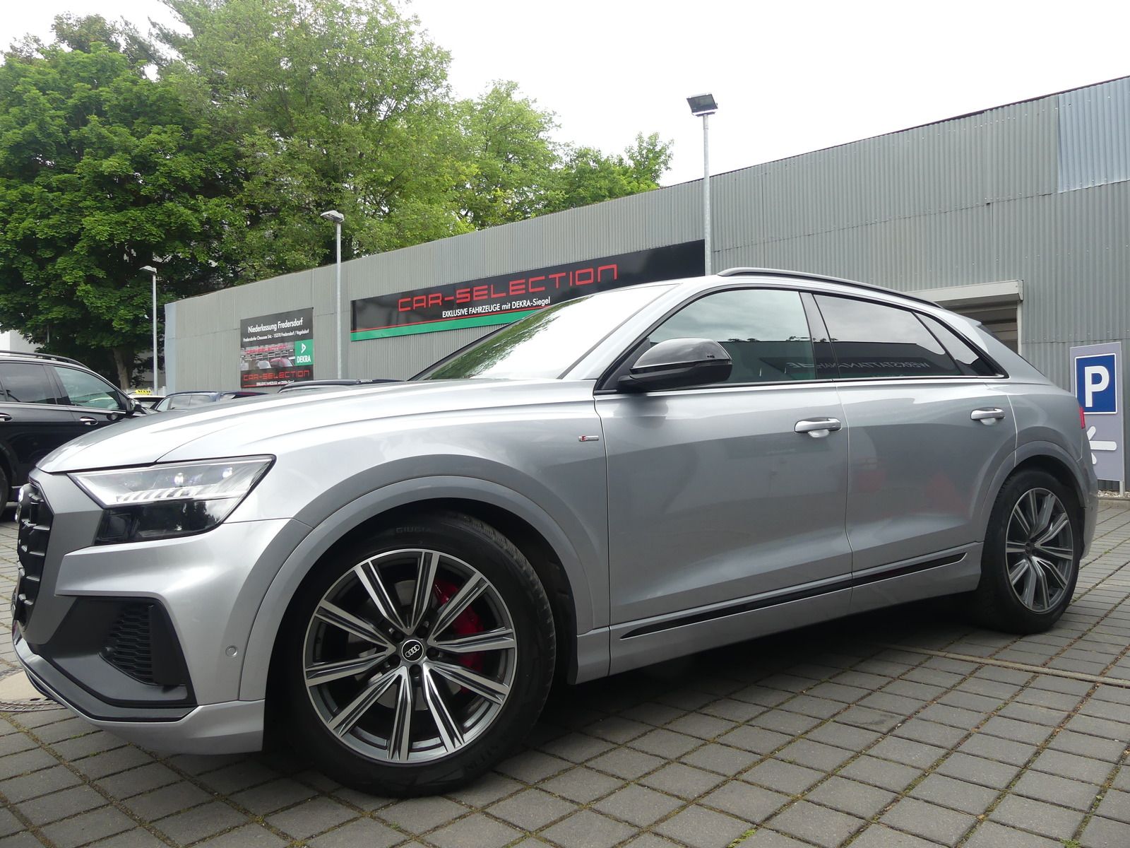 Audi Q8 50 TDI Quattro S Line PANO/MATRIX/AHK/STHZ/AI