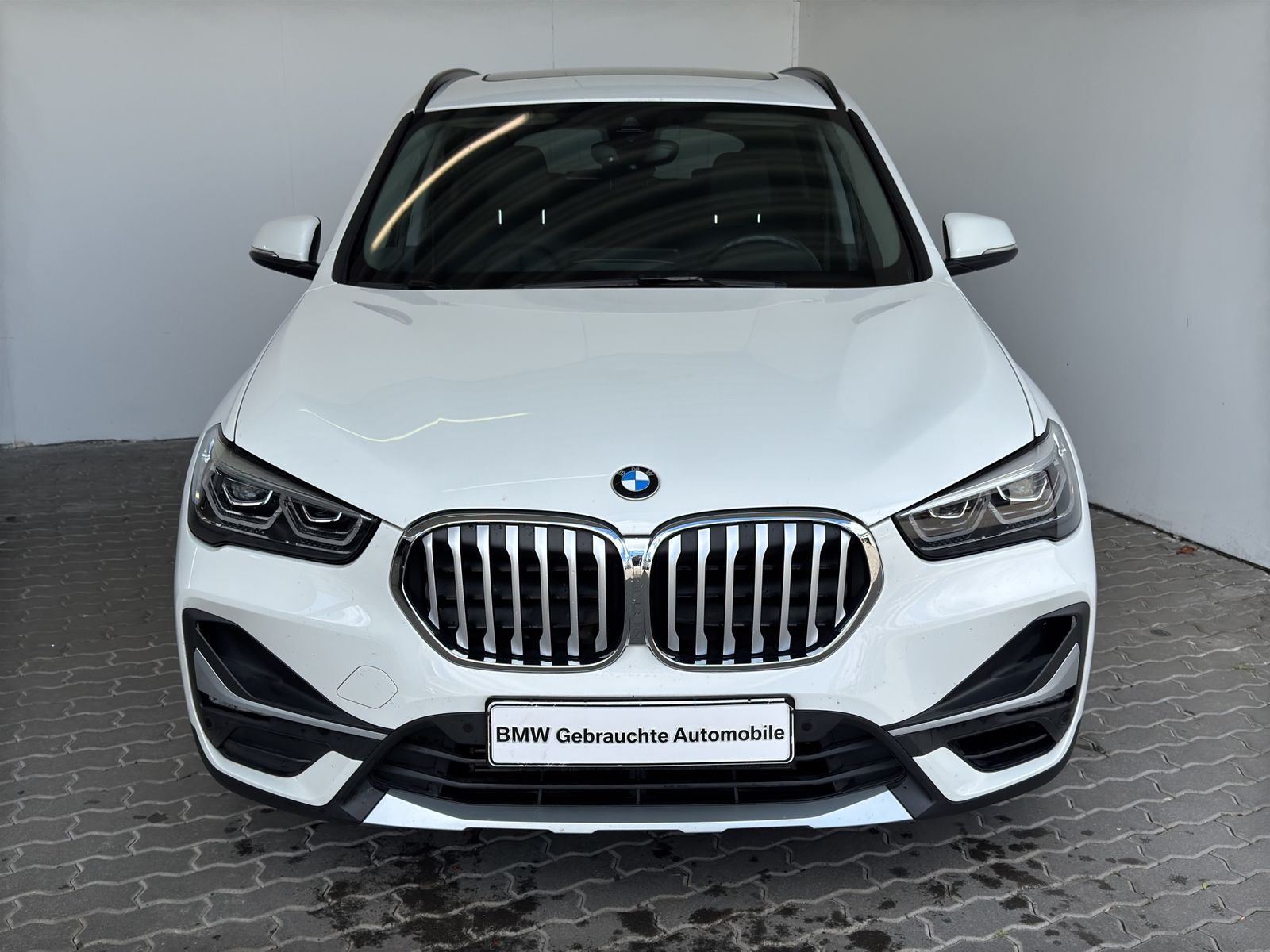 BMW X1 xDrive25e xLine - Samsaru's Car Outlet