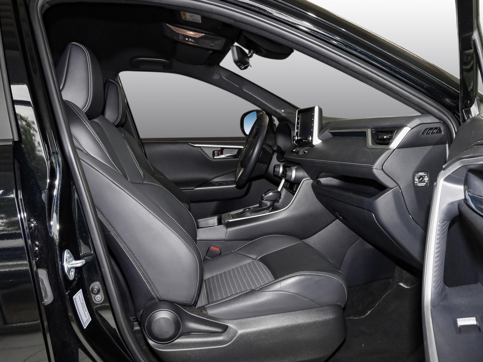 Toyota RAV 4 2.5 VVT-i Hybrid 4x4 BLACK EDITION - Samsaru's Car Outlet