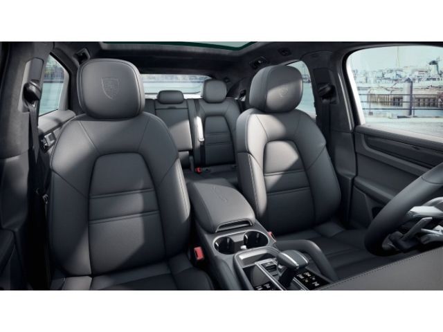 Porsche Cayenne GTS Coupe - 22" - BOSE - PDCC - PASM -