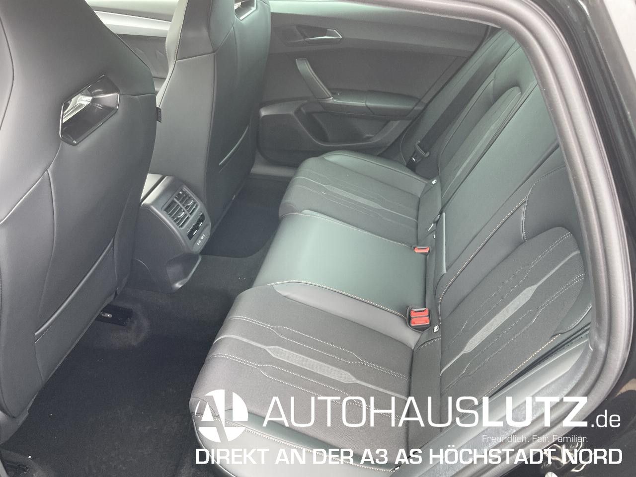 Cupra CUPRA Leon 1.5 eTSI - Samsaru's Car Outlet