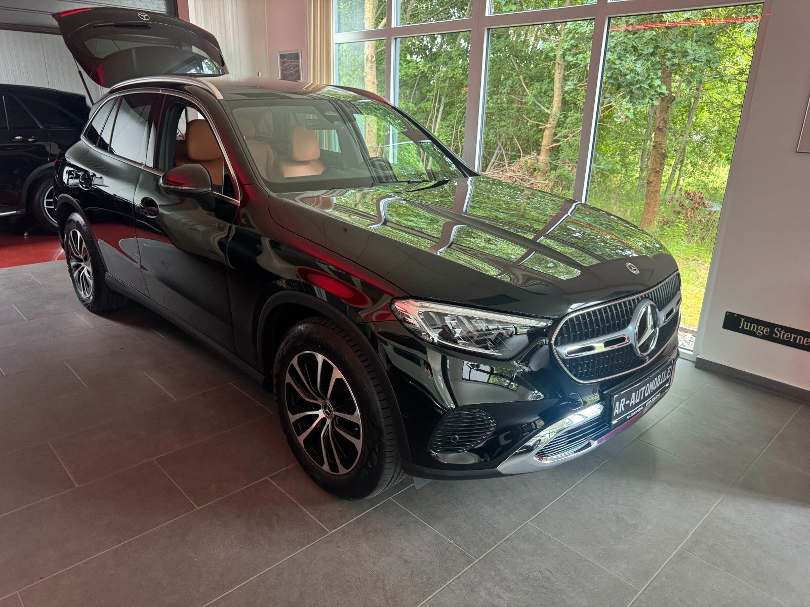 Mercedes-Benz GLC 220 Avantgarde Advanced LederLED AHK Panoram
