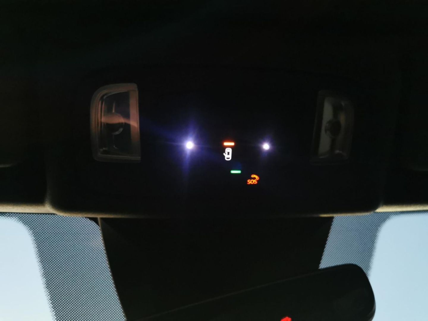 Volkswagen T-Roc R-Line - Samsaru's Car Outlet
