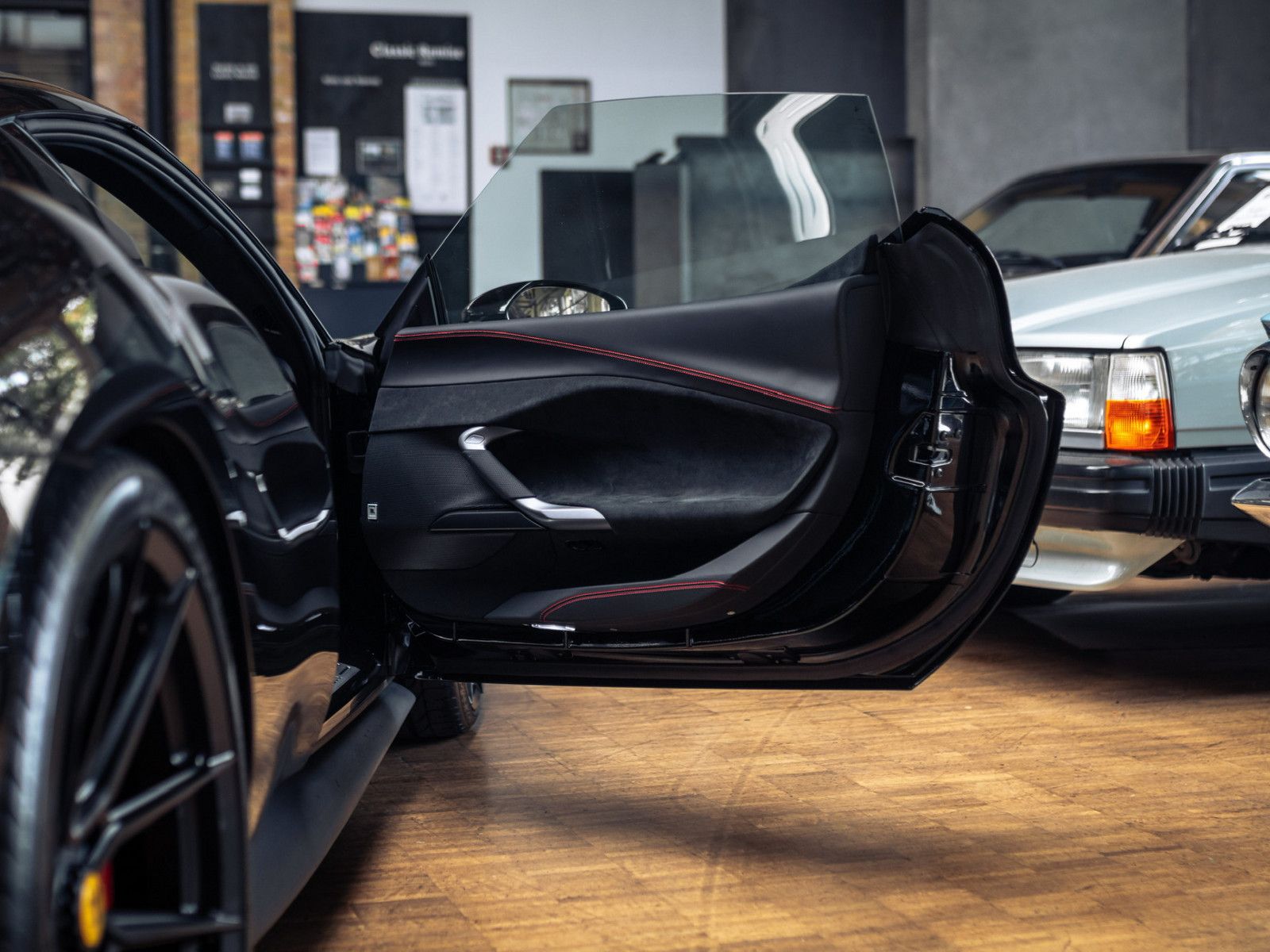 Ferrari 296 GTB - Samsaru's Car Outlet