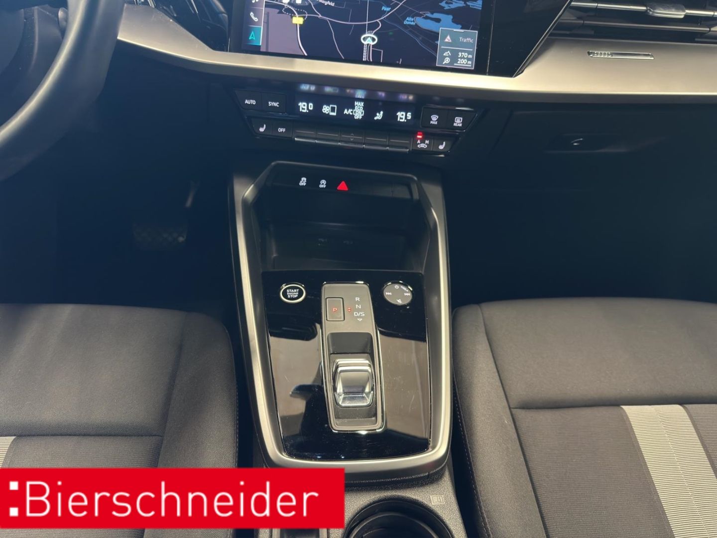 Audi A3 Limousine 2.0 TDI S tronic 35 advanced REAR N