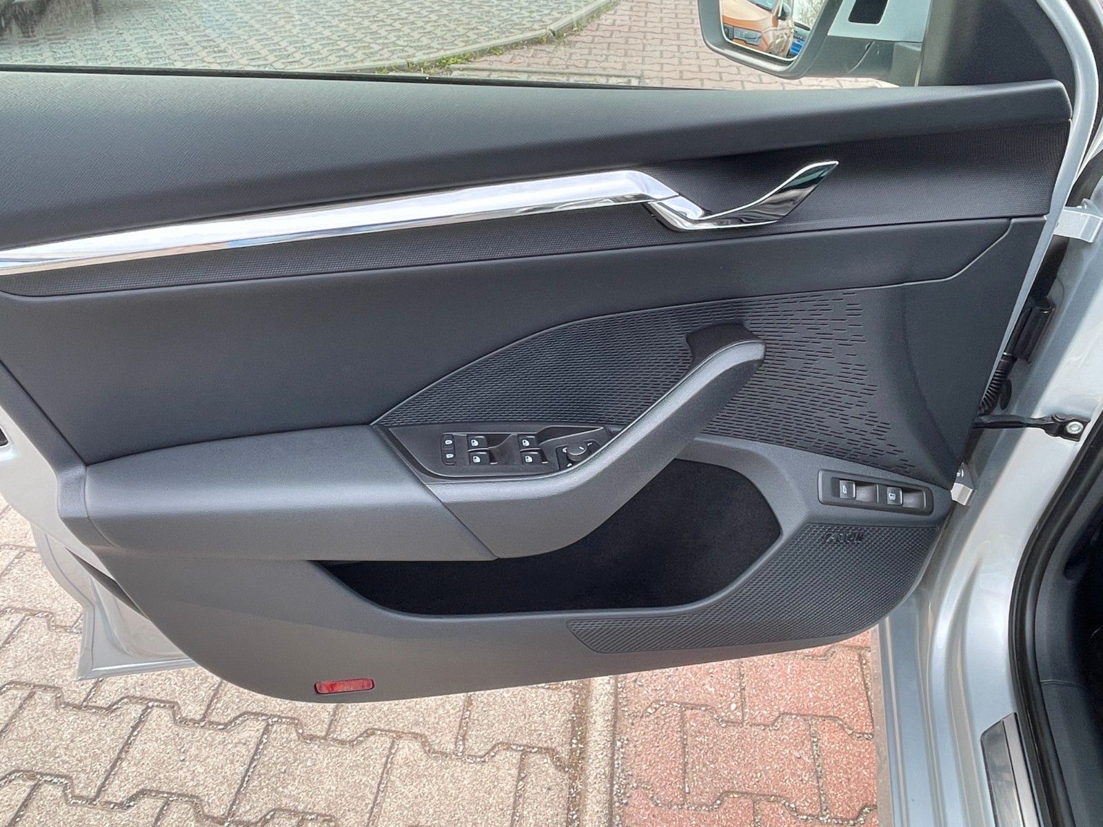 Skoda OCTAVIA Combi First Edition TSI iV - Samsaru's Car Outlet