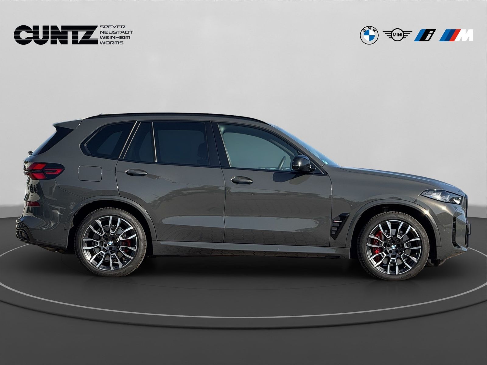 BMW X5 M60i xDrive M Paket Pro Sky Lounge Anhängerk.