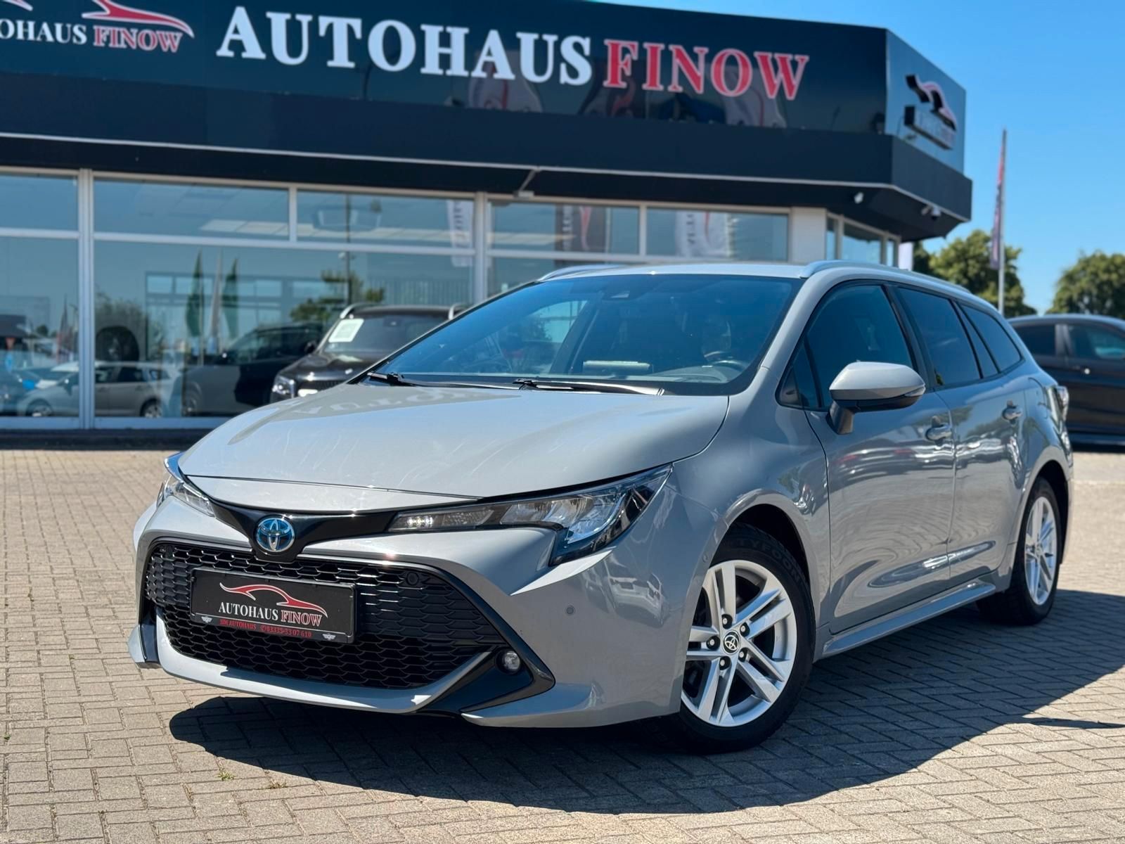 Toyota Corolla Touring Sports Hybrid Edition - Samsaru's Car Outlet