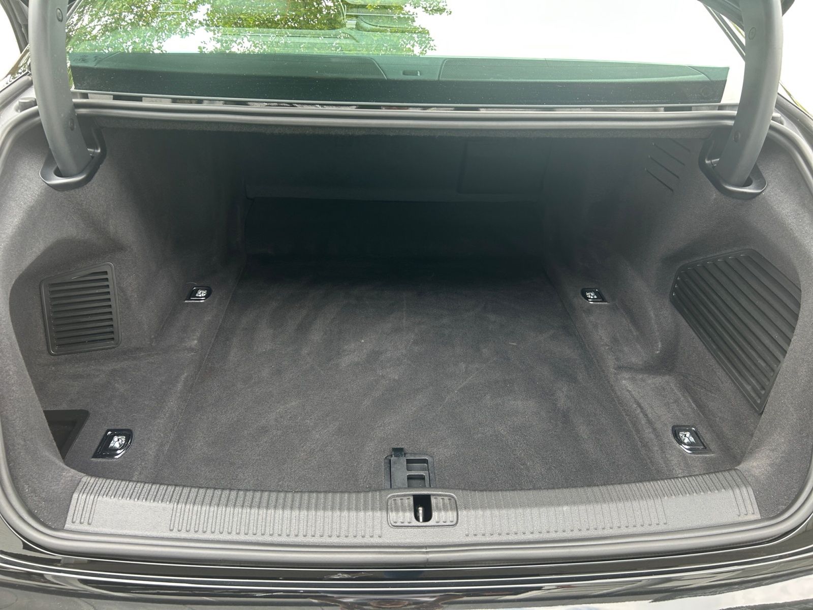 Audi A8 50 TDI quattro S-Line - Samsaru's Car Outlet