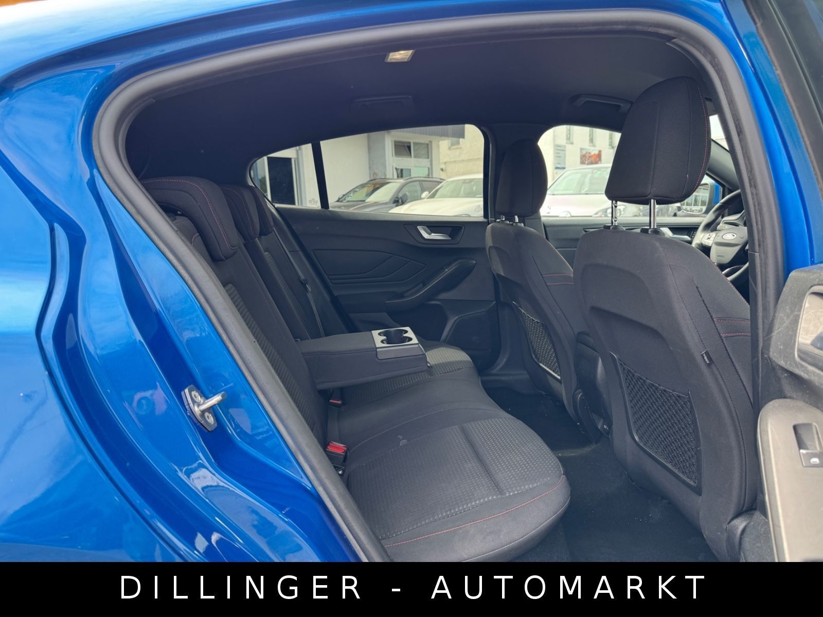 Ford Focus Lim 1.5 Eco ST-Line X - Samsaru's Car Outlet