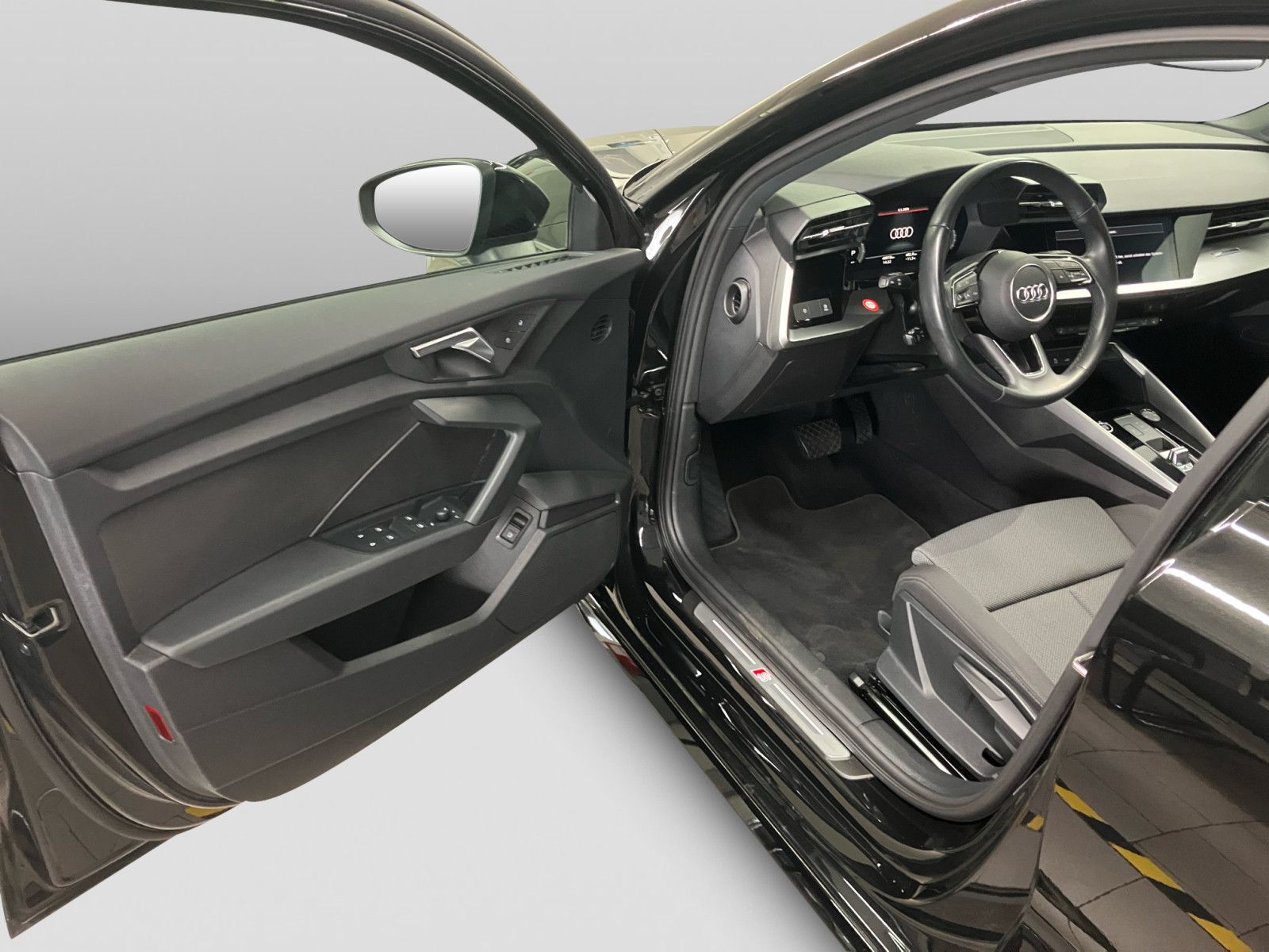 Audi A3 Sportback 45 TFSIe S line - Samsaru's Car Outlet