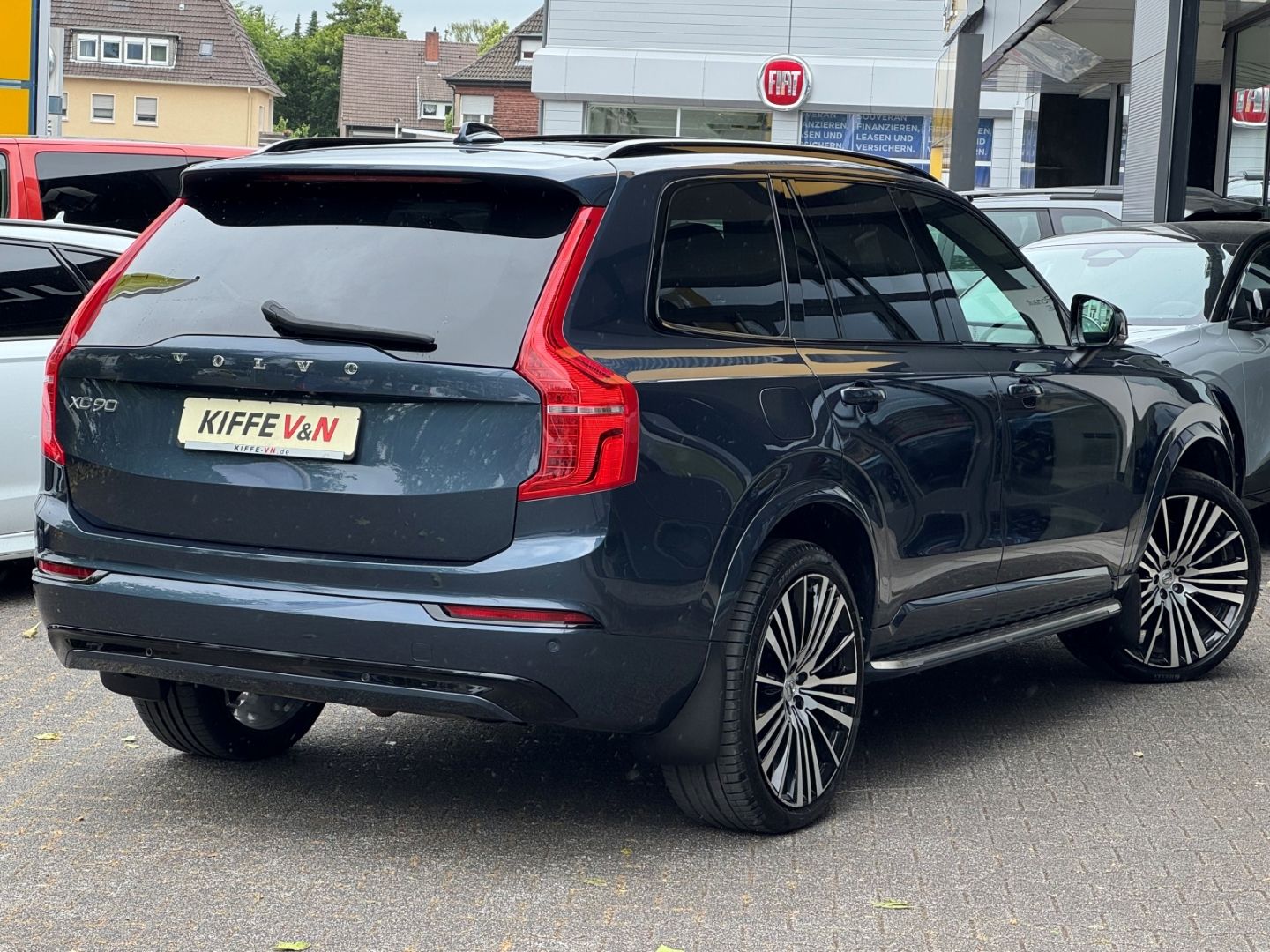 Volvo XC90 R Design Edition Recharge AWD - Samsaru's Car Outlet