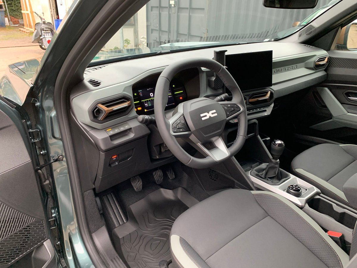 Dacia Duster EXTREME TCe 130 4x4 - Samsaru's Car Outlet