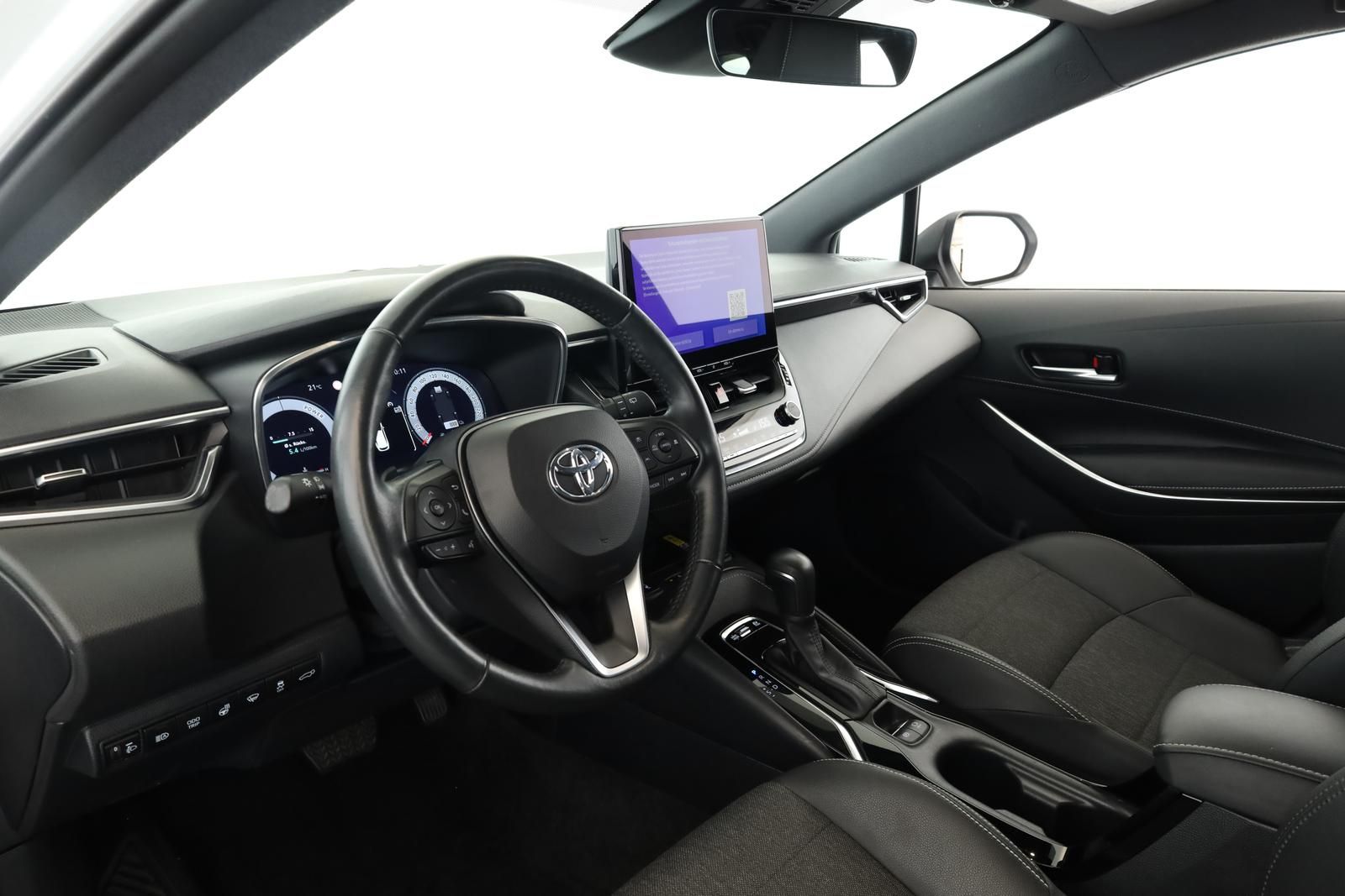 Toyota Corolla Touring Sports 2.0 CVT Team D Navi Kam