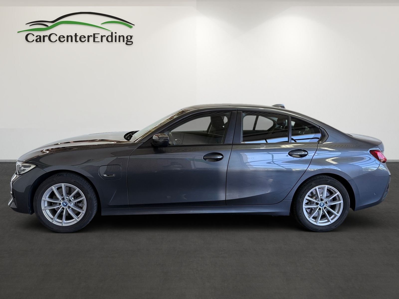 BMW 320e Limousine - Samsaru's Car Outlet