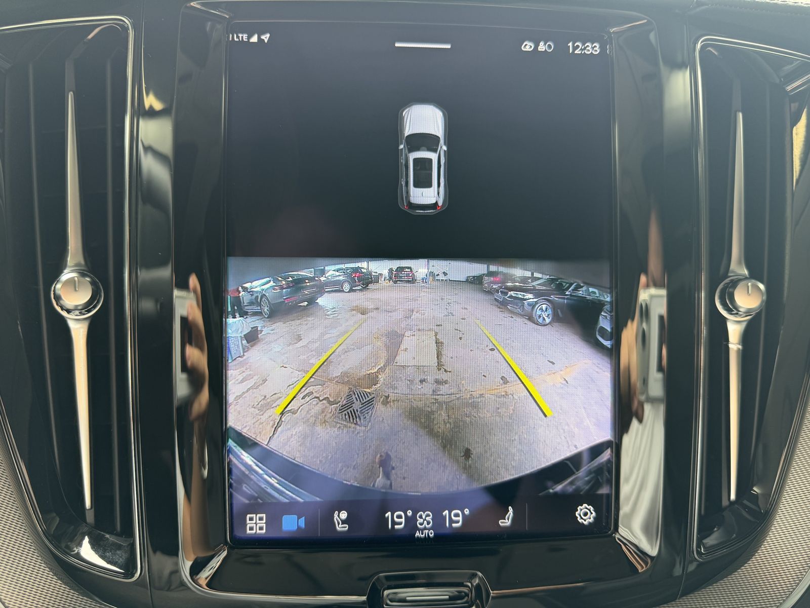 Volvo XC60 B5 D AWD Ultimate Dark ACC / PANO / RFK