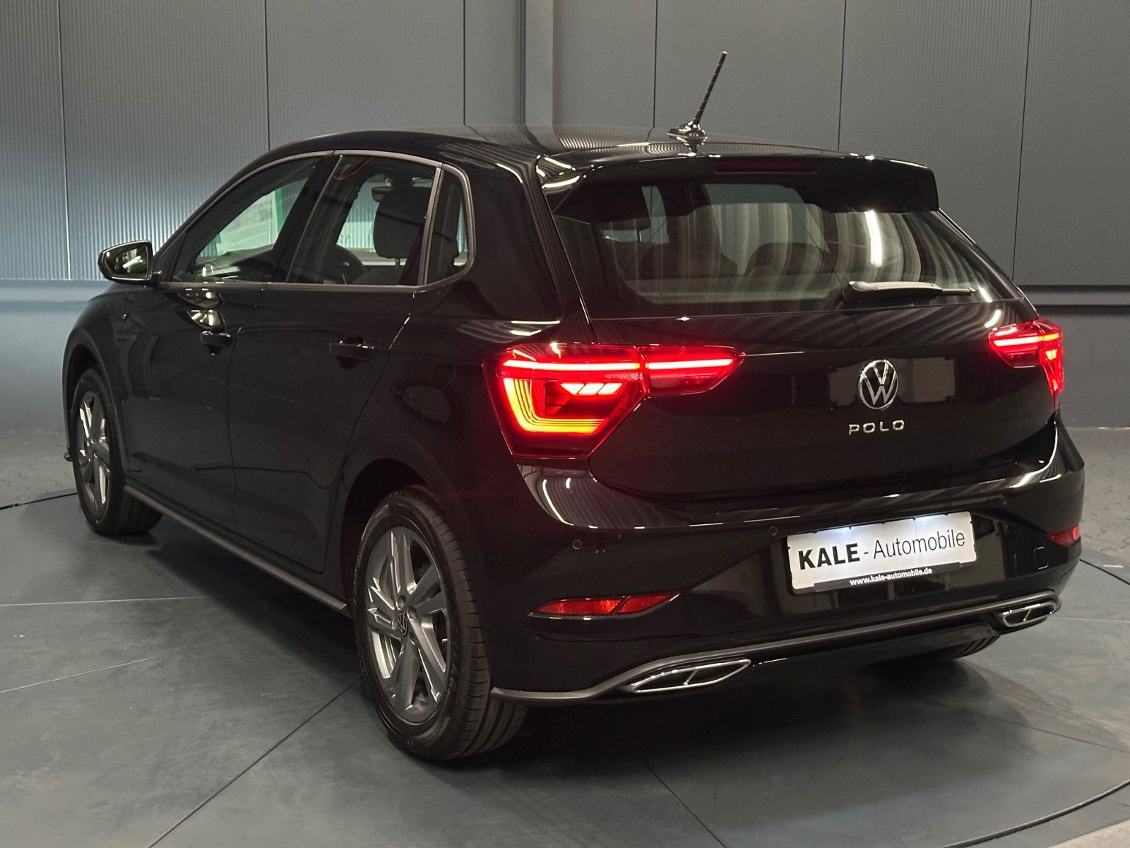 Volkswagen Polo VI R-Line *NAVI*IQ.Drive*KAMERA*CarPlay*ACC