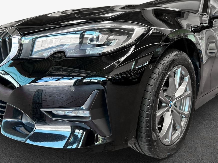 BMW 330i Touring xDrive Sport Line - Samsaru's Car Outlet