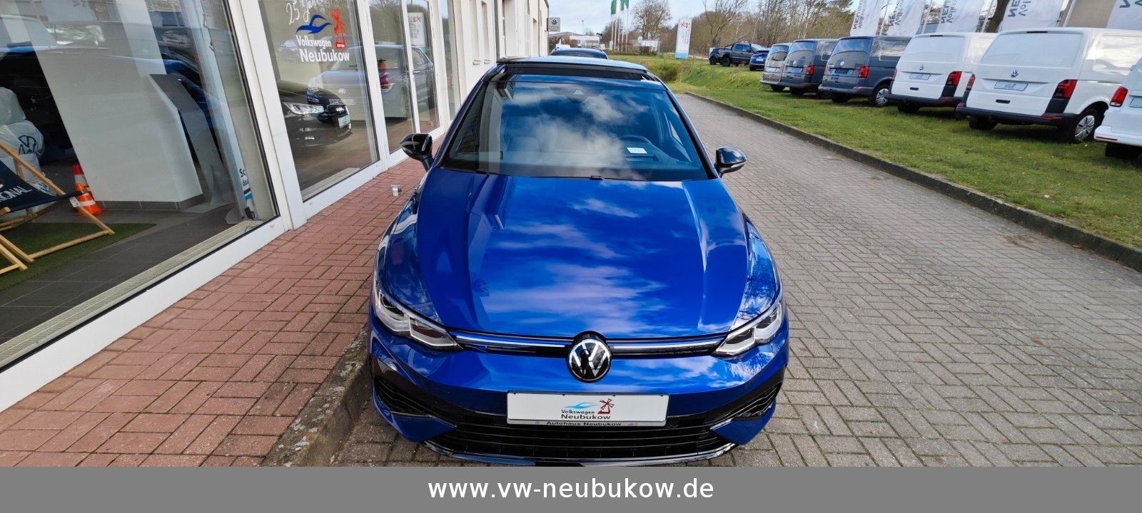 Volkswagen Golf VIII R 20 Years 4Motion DSG - Samsaru's Car Outlet