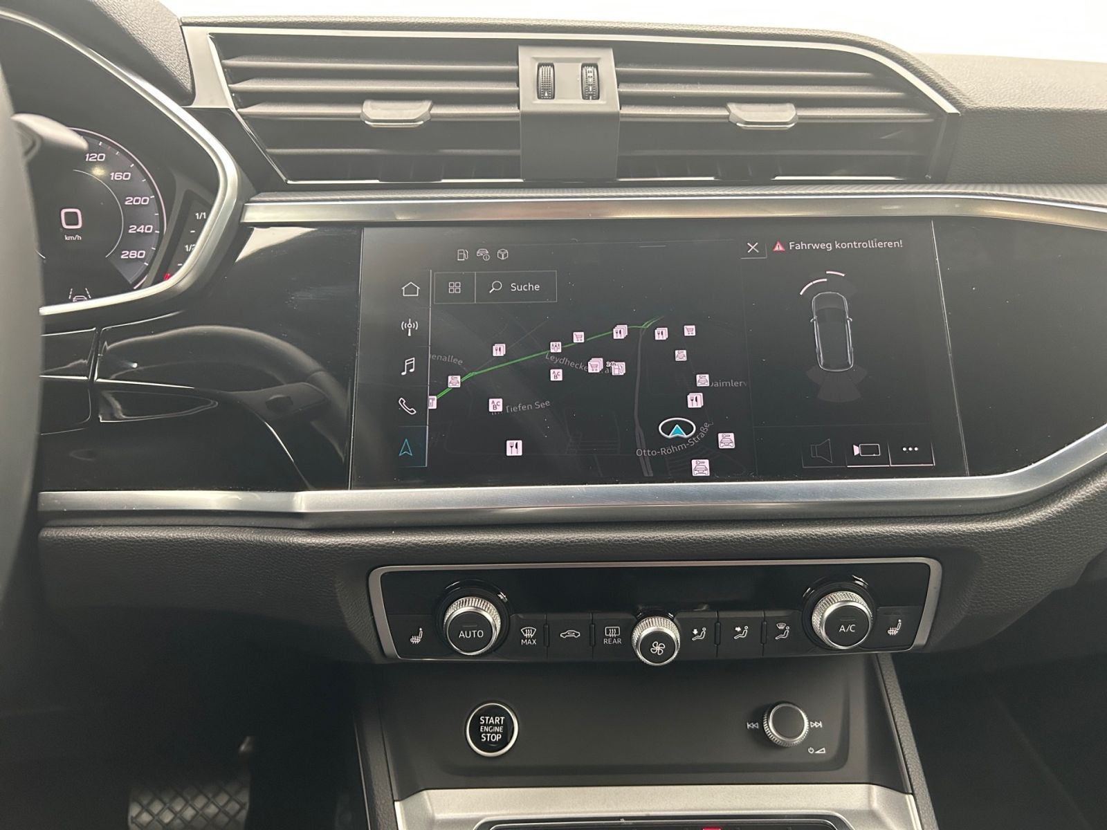 Audi Q3 40 TFSI quattro - Samsaru's Car Outlet