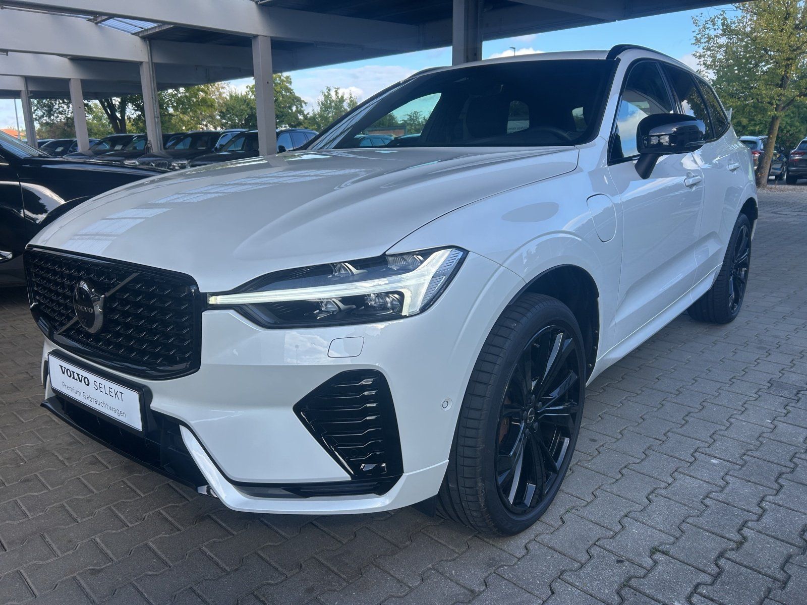 Volvo XC60 T8 R Design LED*AHK*