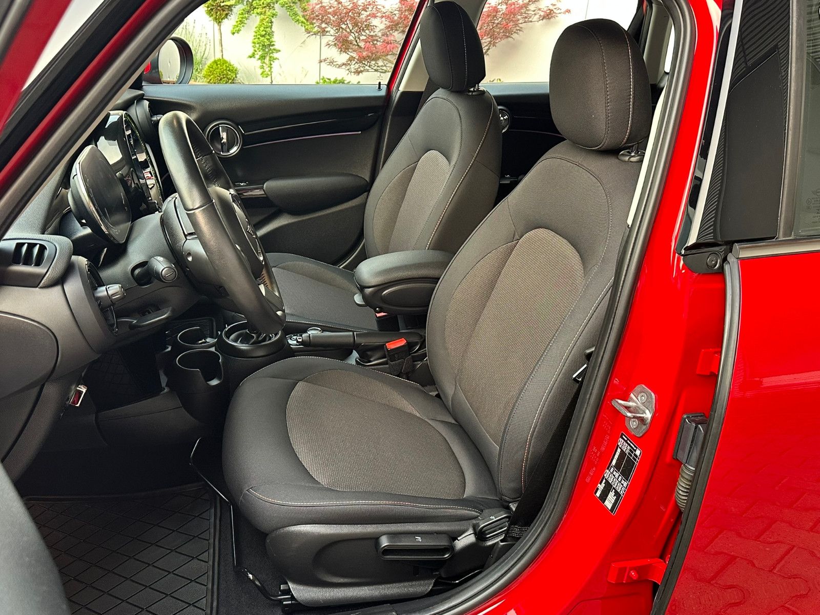 MINI Cooper 1.5T - Samsaru's Car Outlet